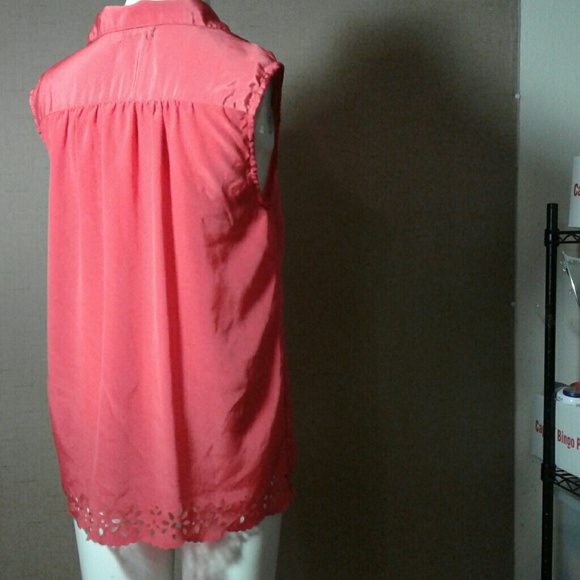 Top - Picture 4 of 4